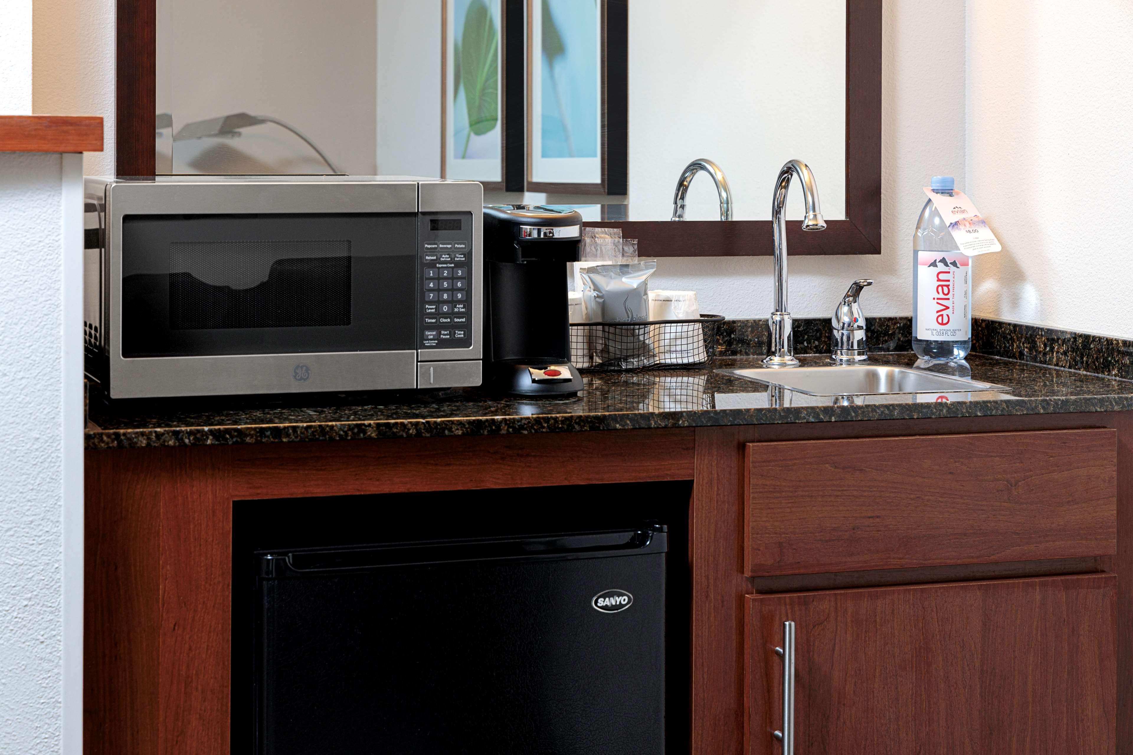 Hyatt Place Albuquerque Airport Экстерьер фото